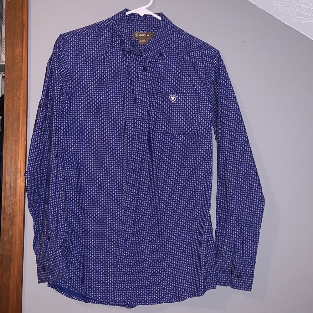 ariat collar shirt